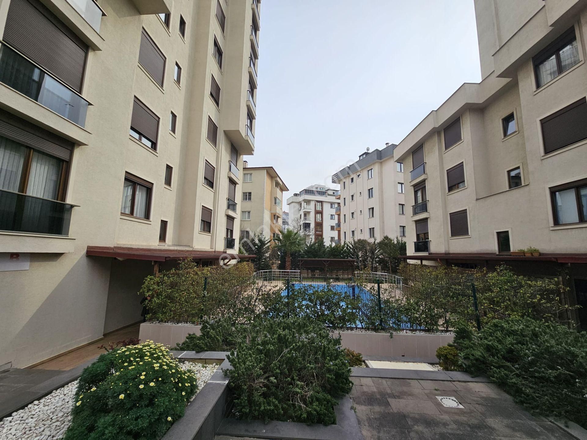 Maltepe Bağlarbaşı Royal Park Sitesi'nde 3+1 Satılık Özel Daire - Görsel 5