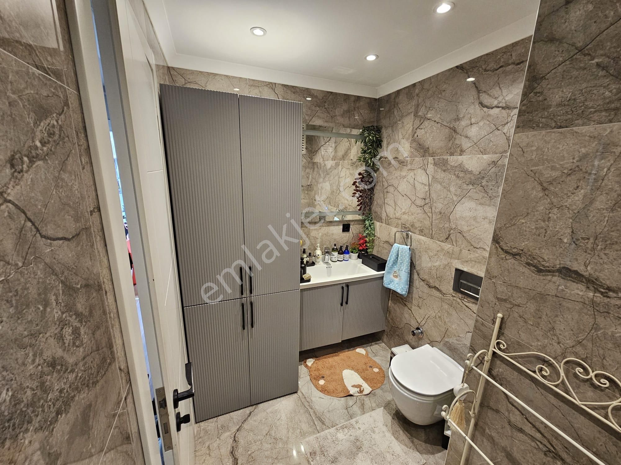 Maltepe Bağlarbaşı Royal Park Sitesi'nde 3+1 Satılık Özel Daire - Görsel 23