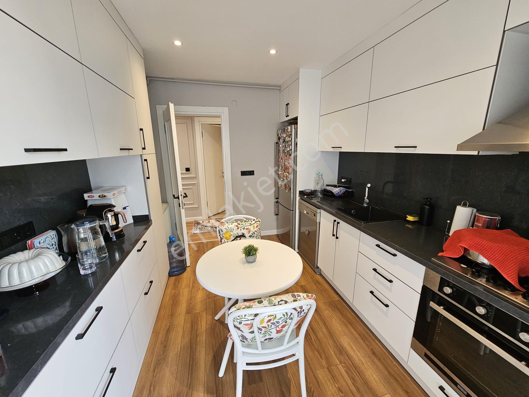 Maltepe Bağlarbaşı Royal Park Sitesi'nde 3+1 Satılık Özel Daire - Görsel 20
