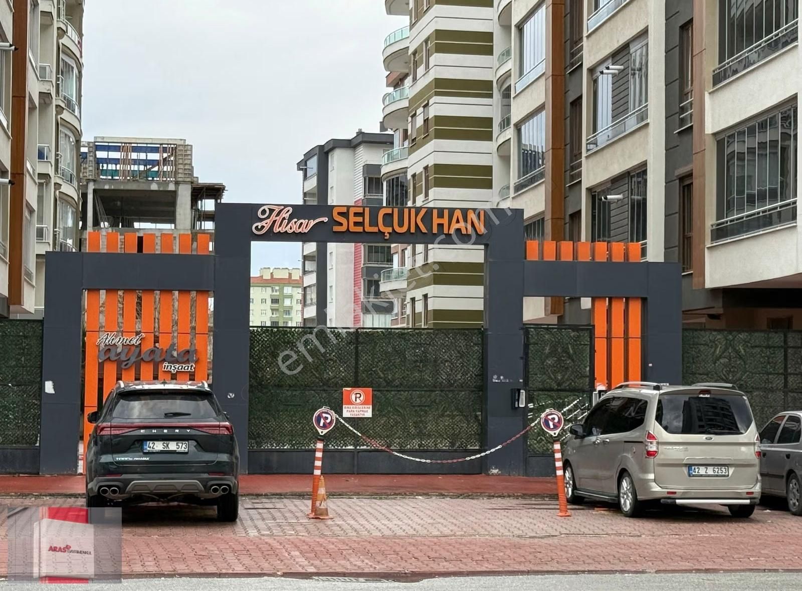 Erenler Mahallesinde Site İçi 3+1 Bakımlı Geniş Kiralık Daire - Görsel 15