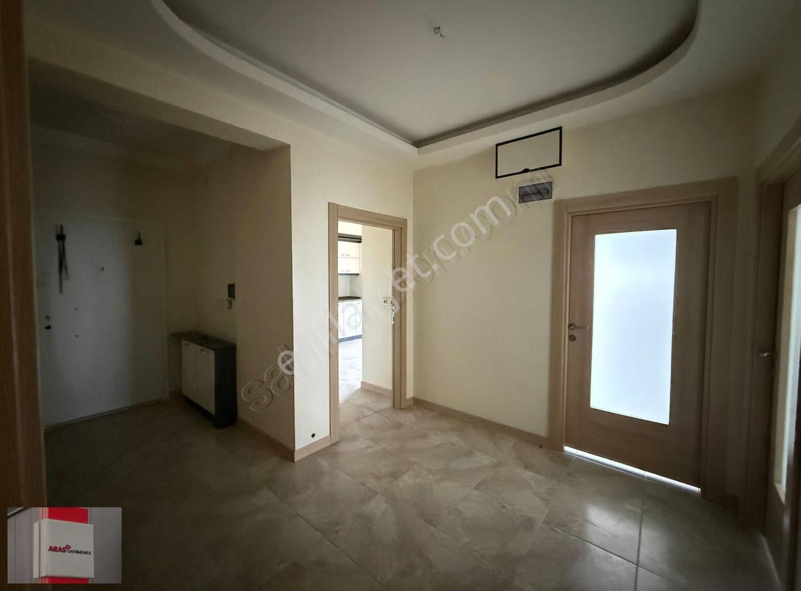 Erenler Mahallesinde Site İçi 3+1 Bakımlı Geniş Kiralık Daire - Görsel 27