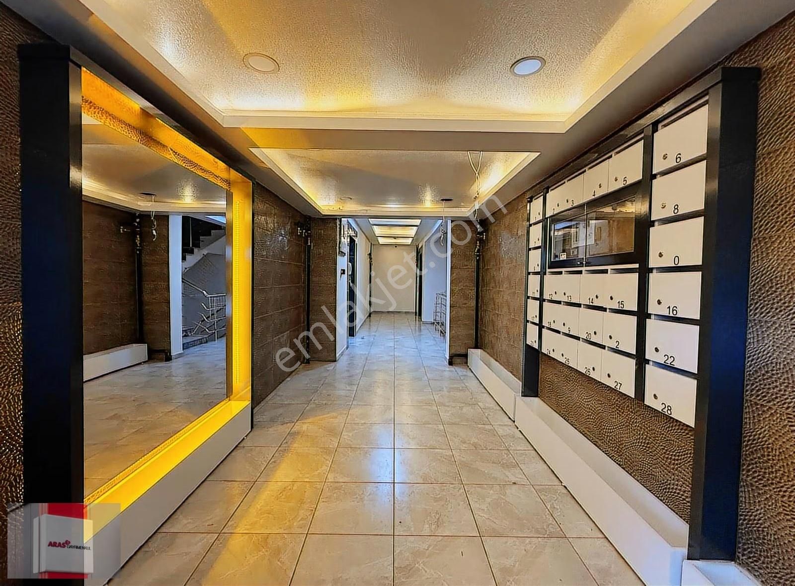 Erenler Mahallesinde Site İçi 3+1 Bakımlı Geniş Kiralık Daire - Görsel 35