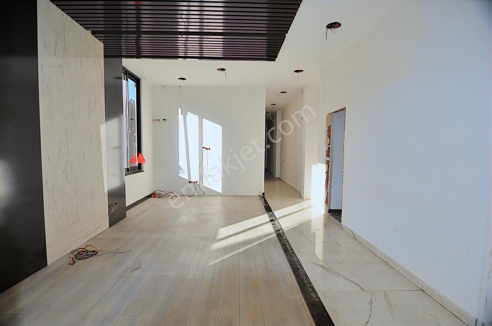 Alanya Atatürk Caddesinde 300m2 Kiralık Dükkan - Görsel 10