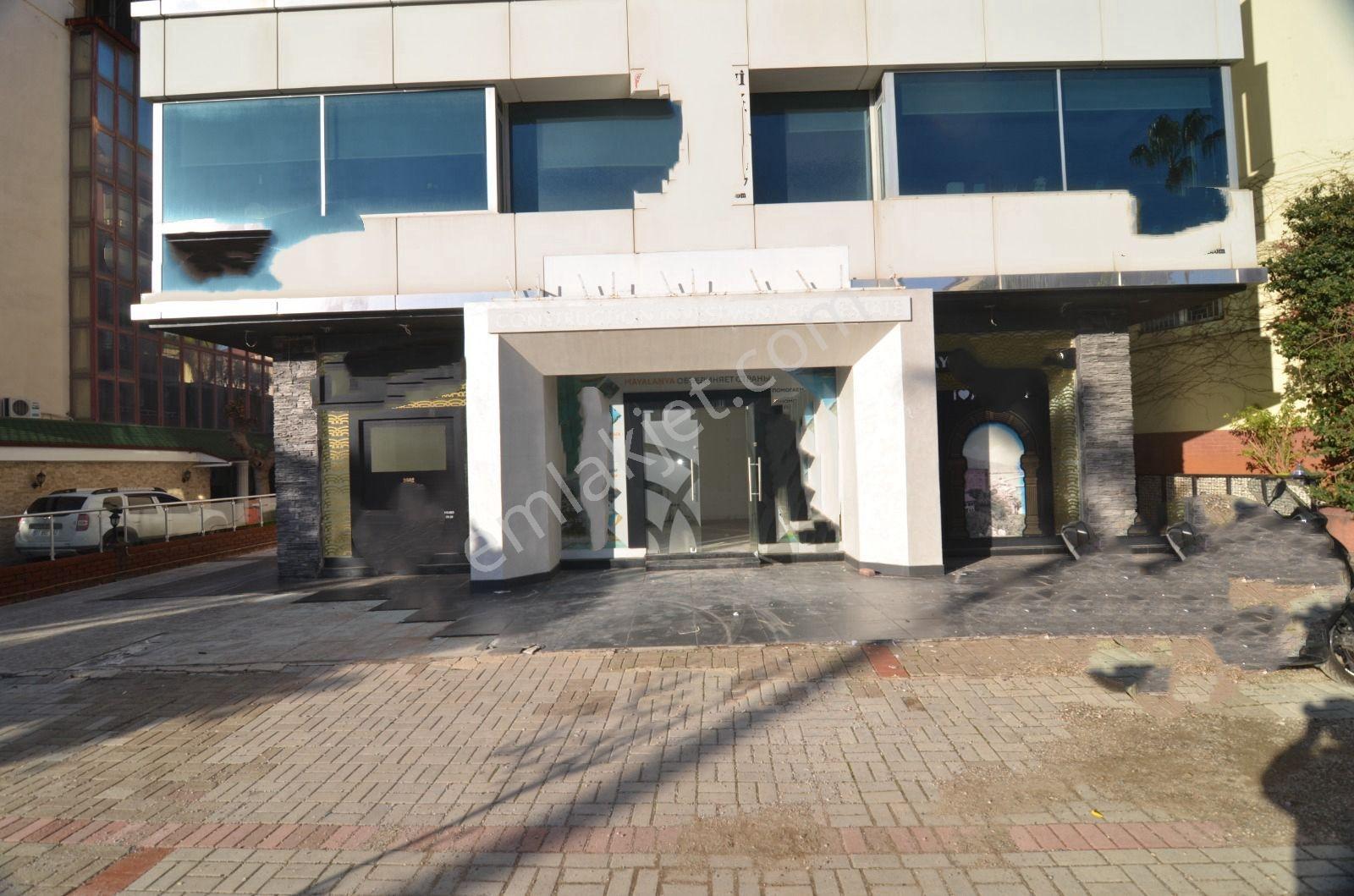 Alanya Atatürk Caddesinde 300m2 Kiralık Dükkan - Görsel 9