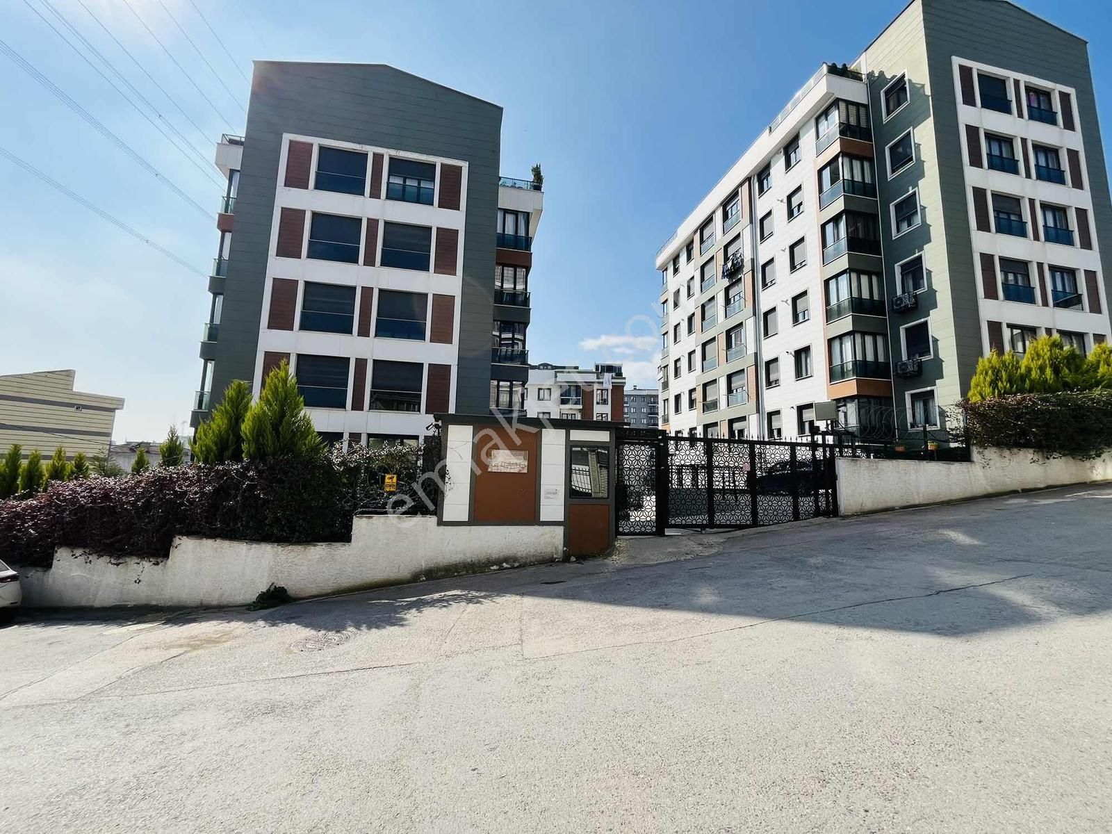 Turyap'tan Kurtköy Metroya Yakın Site İçerisinde 2+1 Daire