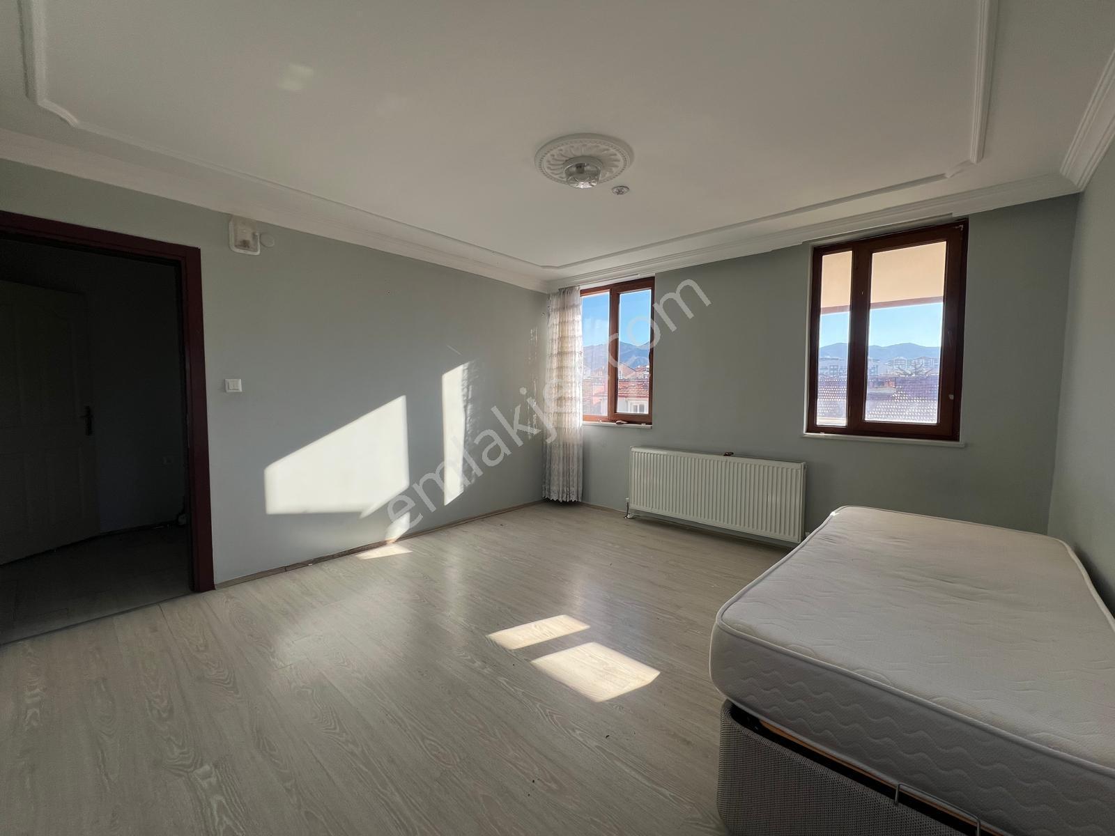 Emek Taksi Yakını Ana Cadde Üzeri Kiralık 3+1 Daire - Görsel 18