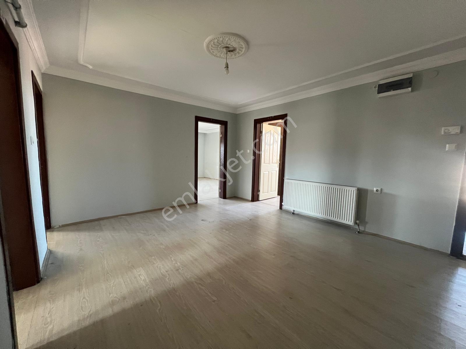 Emek Taksi Yakını Ana Cadde Üzeri Kiralık 3+1 Daire - Görsel 3