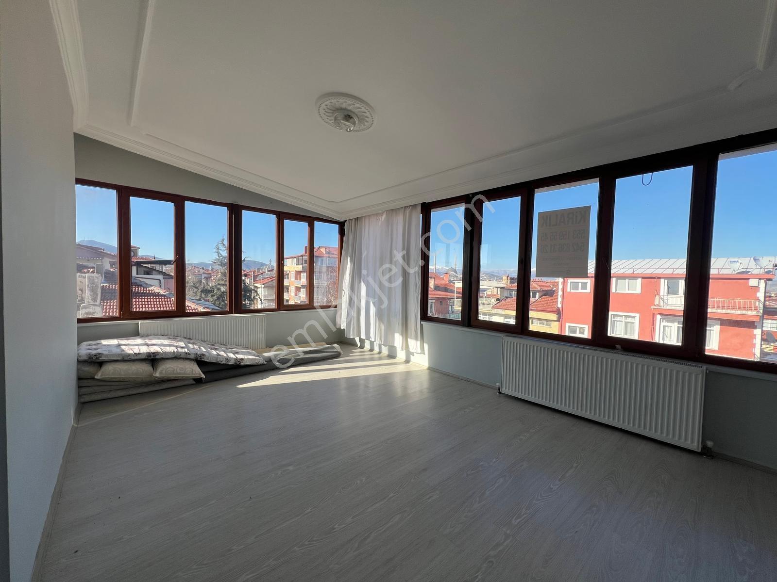 Emek Taksi Yakını Ana Cadde Üzeri Kiralık 3+1 Daire - Görsel 13