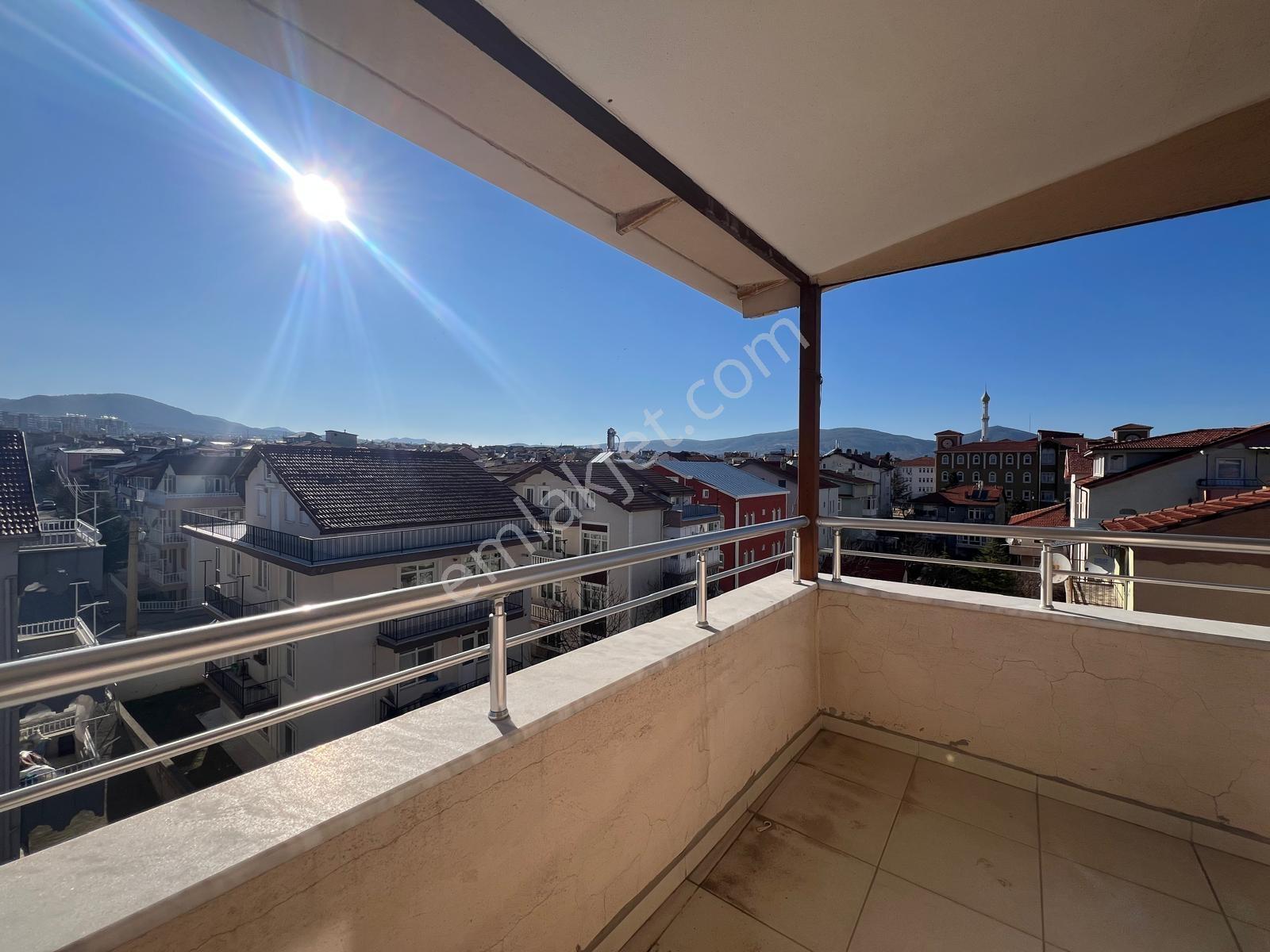Emek Taksi Yakını Ana Cadde Üzeri Kiralık 3+1 Daire - Görsel 25