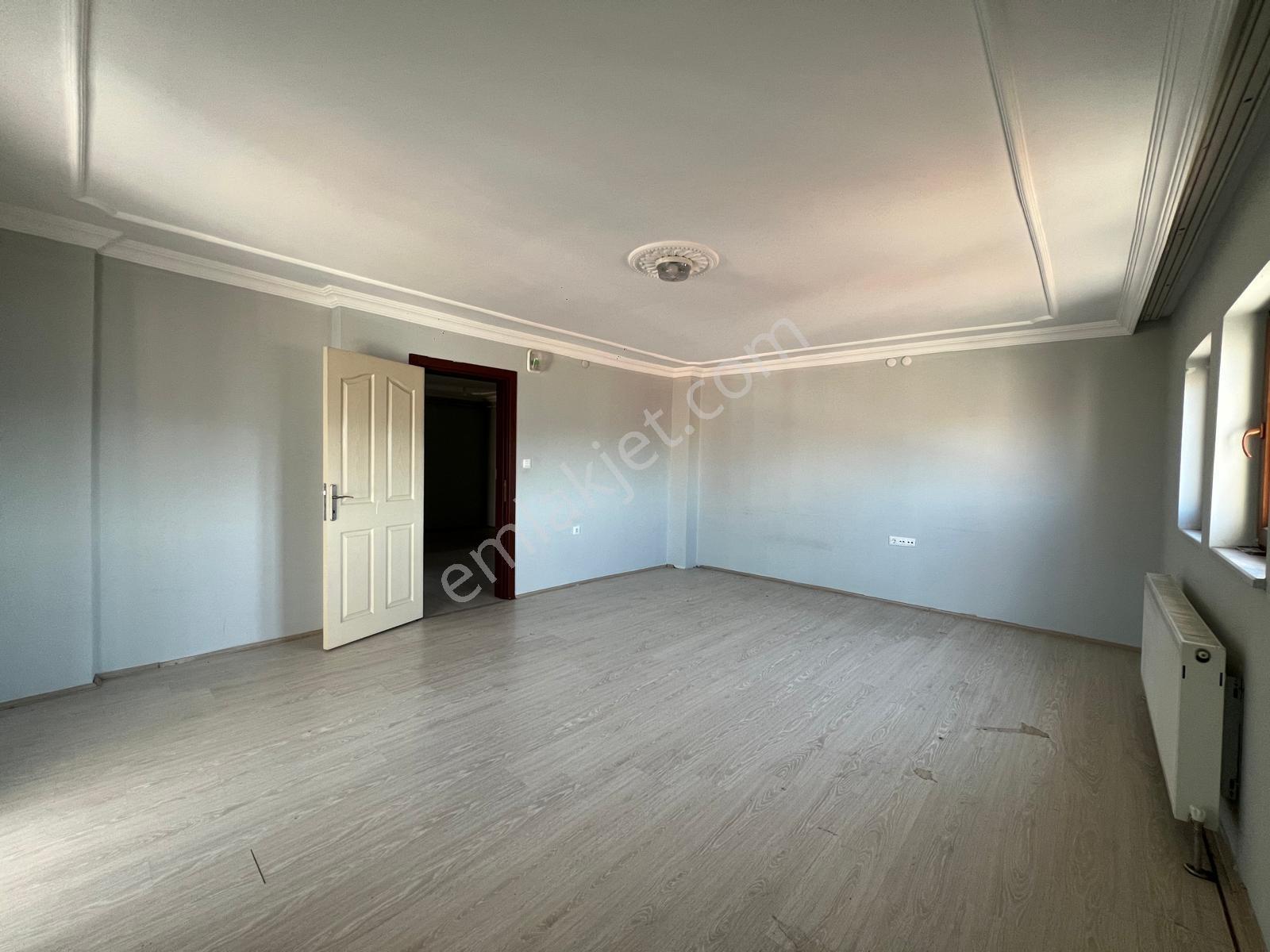 Emek Taksi Yakını Ana Cadde Üzeri Kiralık 3+1 Daire - Görsel 7