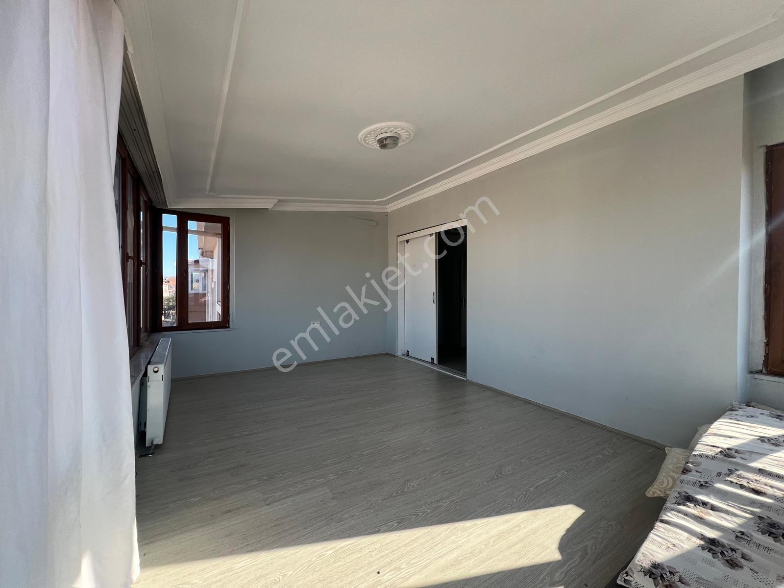 Emek Taksi Yakını Ana Cadde Üzeri Kiralık 3+1 Daire - Görsel 8