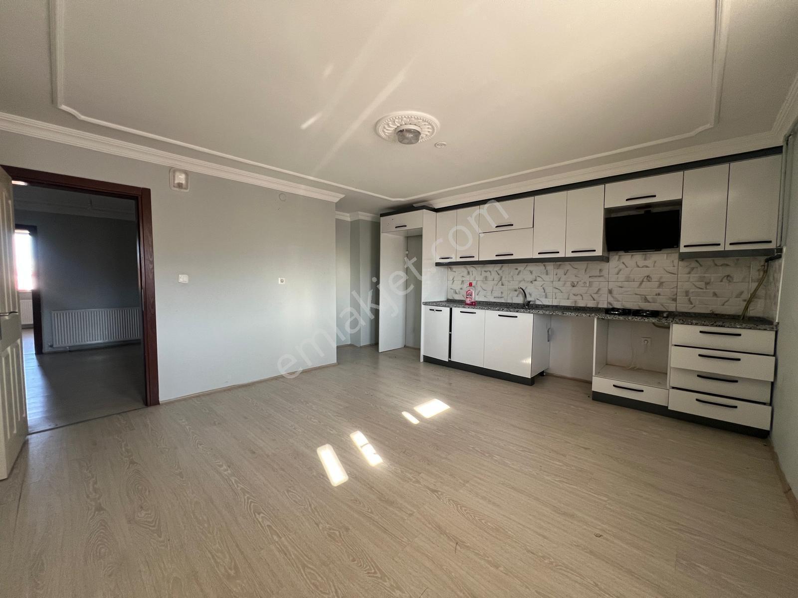 Emek Taksi Yakını Ana Cadde Üzeri Kiralık 3+1 Daire - Görsel 15