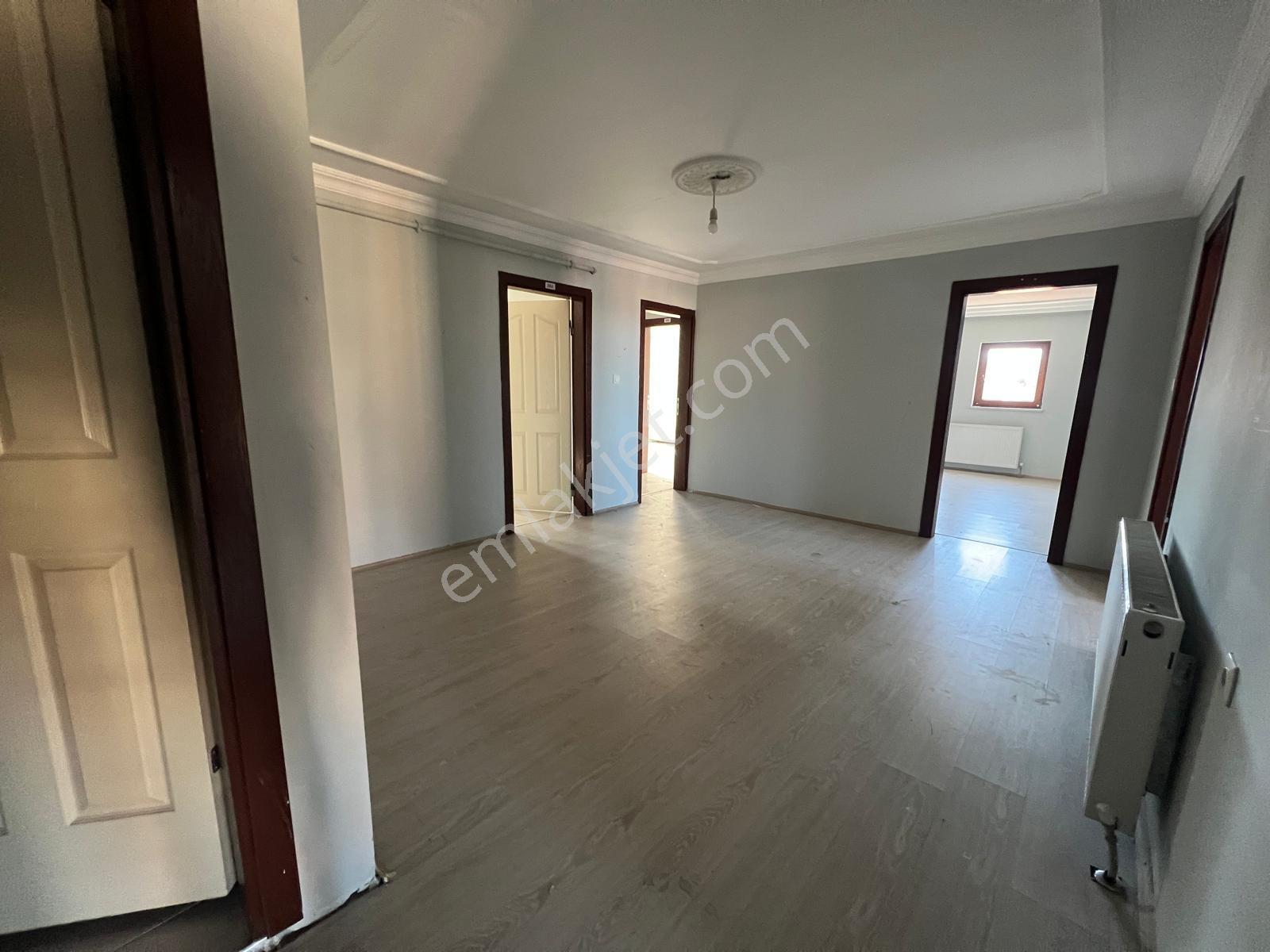 Emek Taksi Yakını Ana Cadde Üzeri Kiralık 3+1 Daire - Görsel 2
