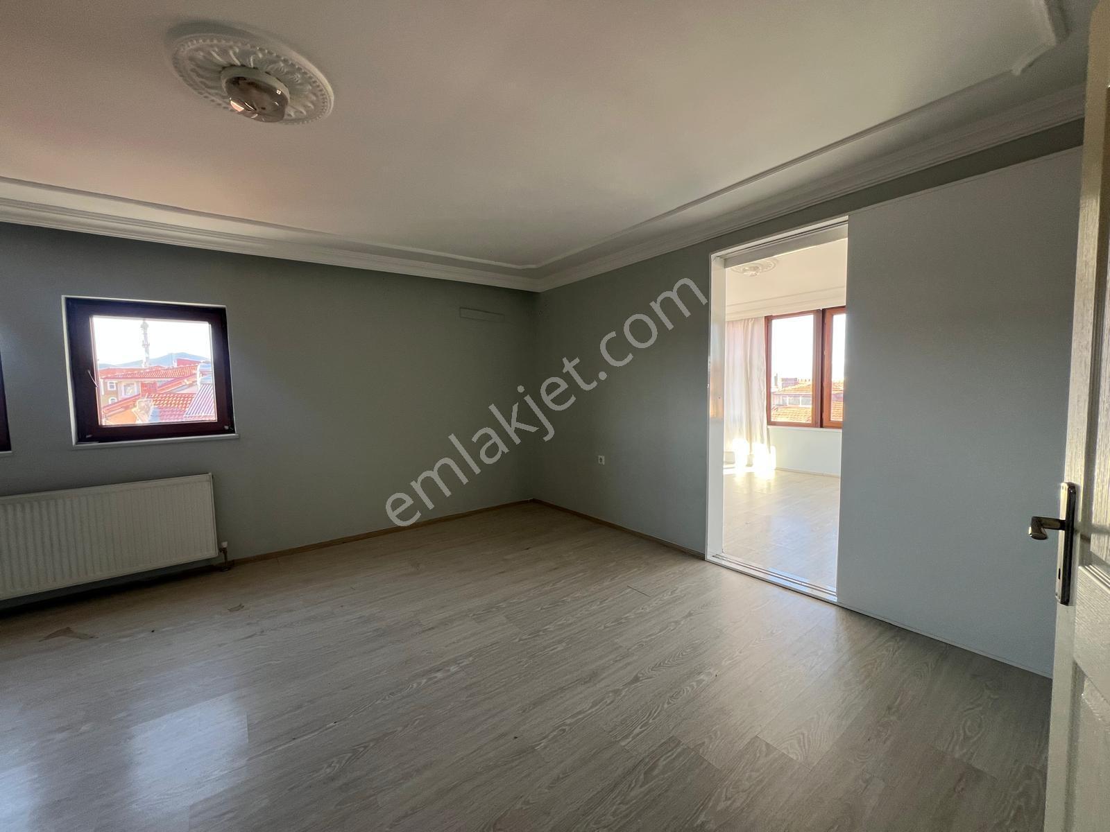 Emek Taksi Yakını Ana Cadde Üzeri Kiralık 3+1 Daire - Görsel 6