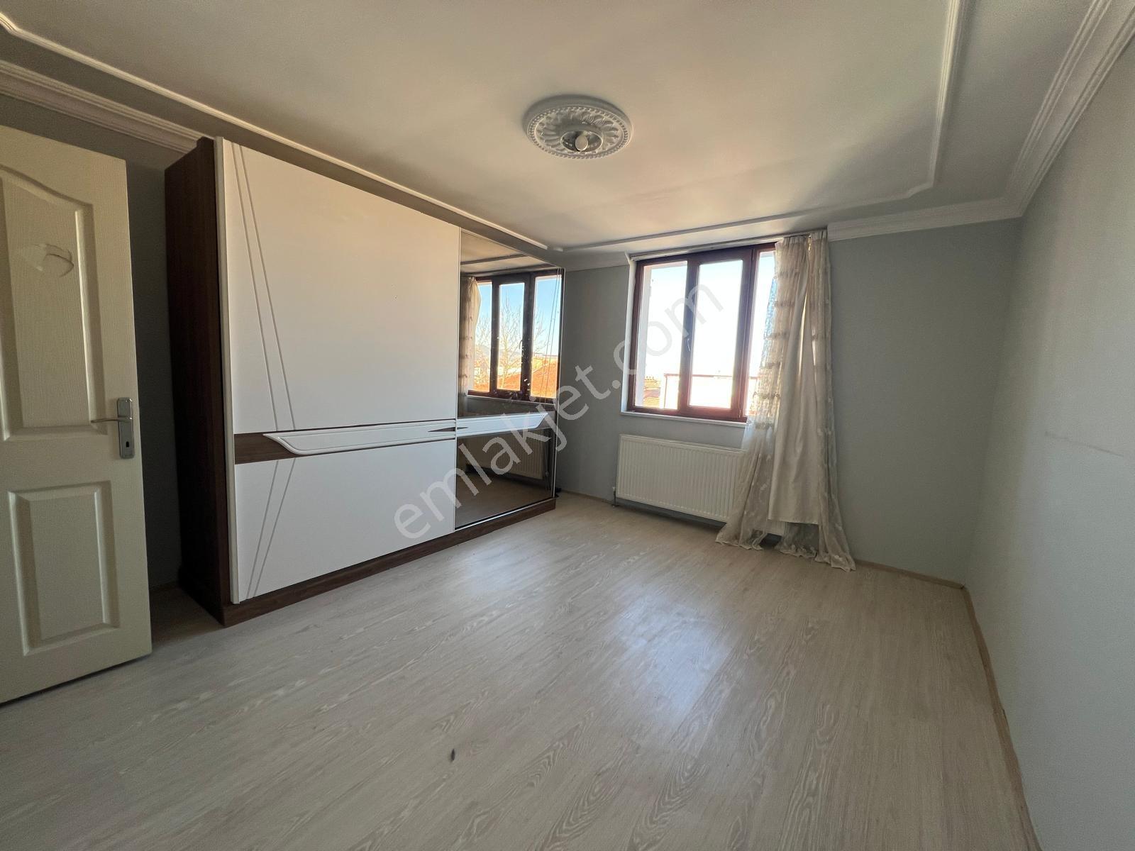 Emek Taksi Yakını Ana Cadde Üzeri Kiralık 3+1 Daire - Görsel 5