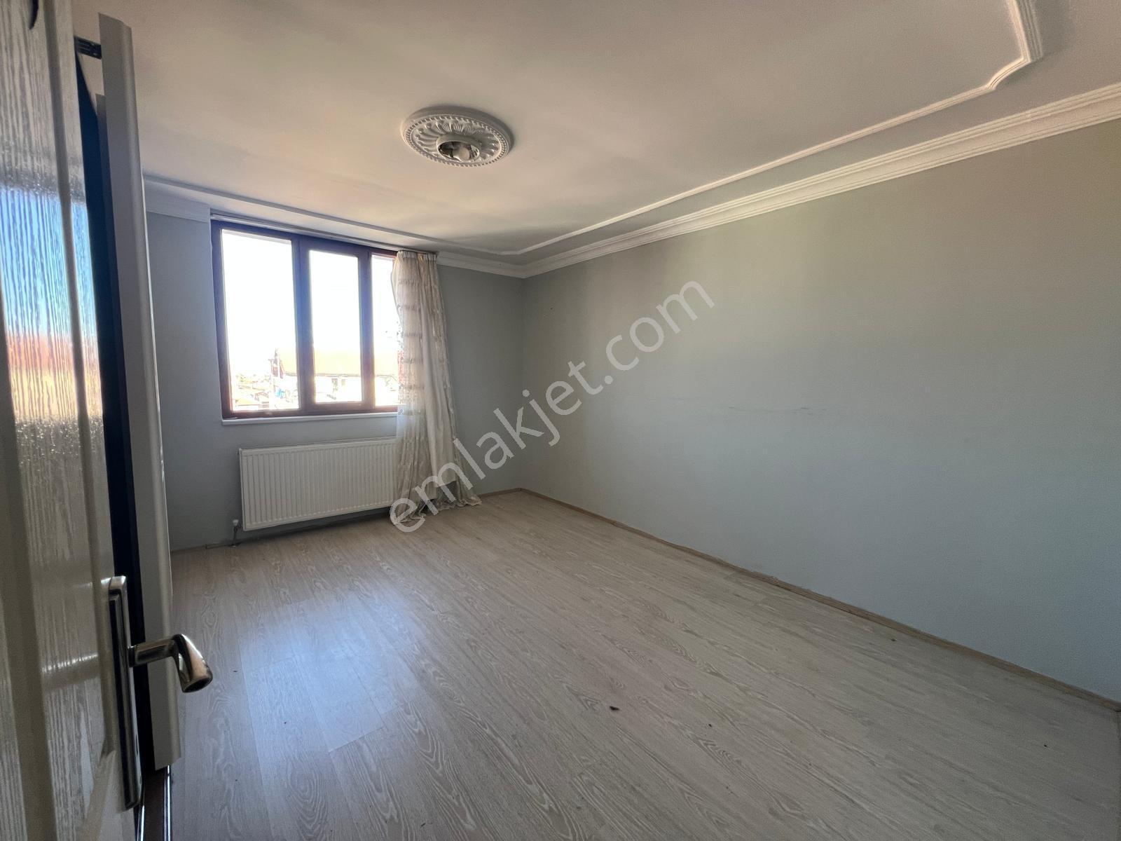 Emek Taksi Yakını Ana Cadde Üzeri Kiralık 3+1 Daire - Görsel 4