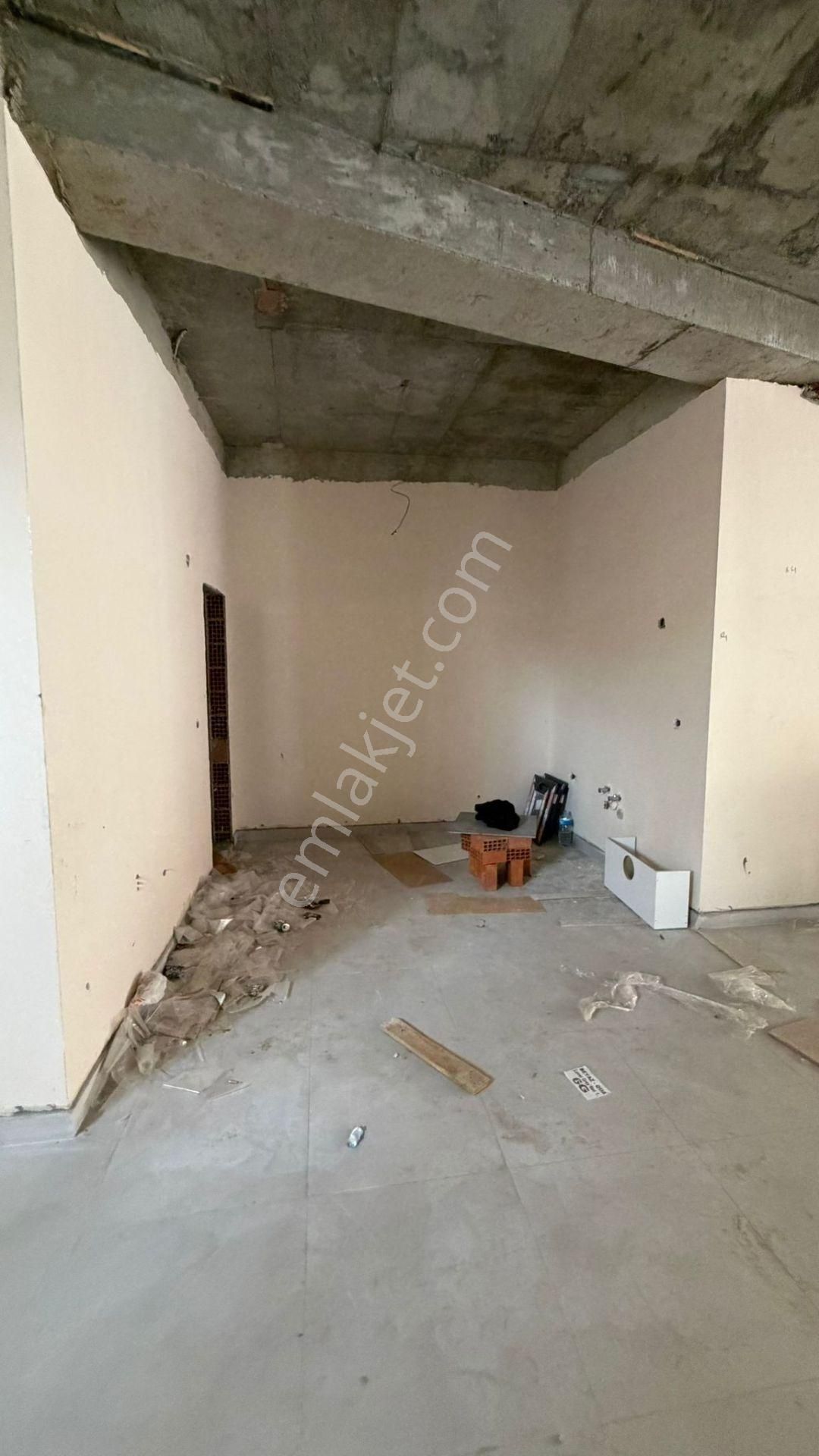 Müslüm Emlak'tan Avcılar Cumhuriyet Cad. Kiralık 156 M² Sıfır Dükkan - Görsel 6