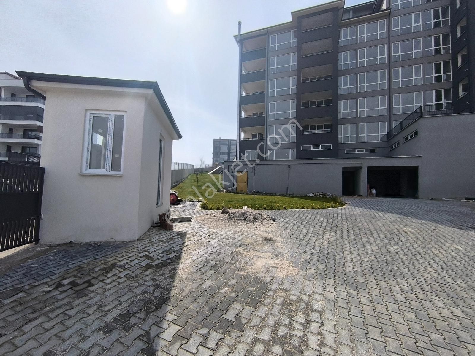 Kariyer'den Umutevleri Nev Sit 92m² Sıfır 2+1 Satılık Daire - Görsel 23