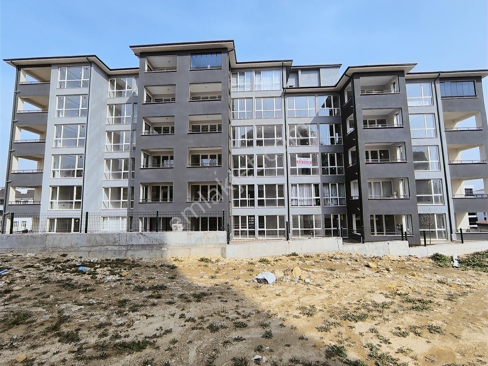 Kariyer'den Umutevleri Nev Sit 92m² Sıfır 2+1 Satılık Daire - Görsel 2