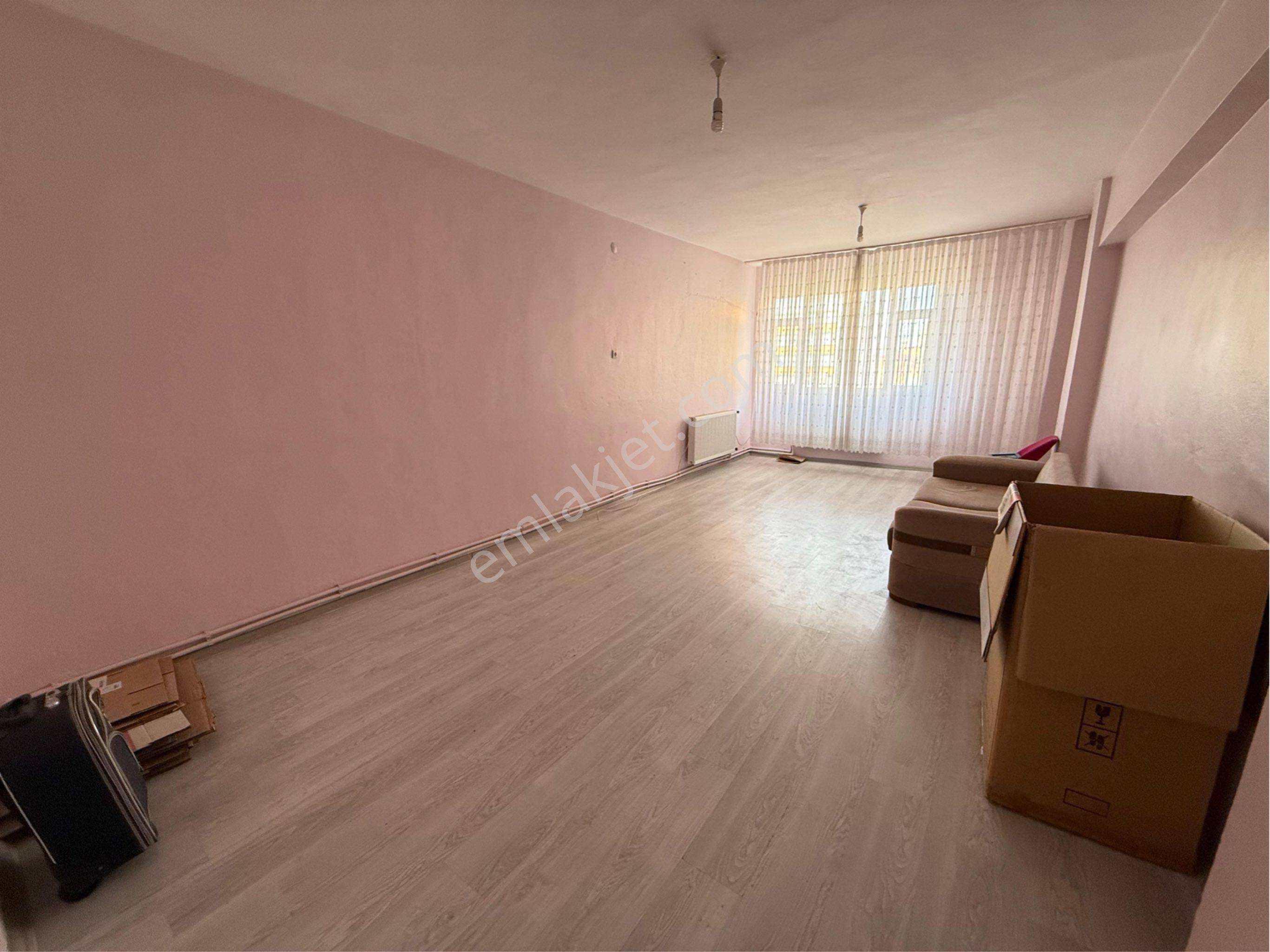 Vilayet Esma Ocak Karşısı Acil Satılık 3+1 Daire - Görsel 3