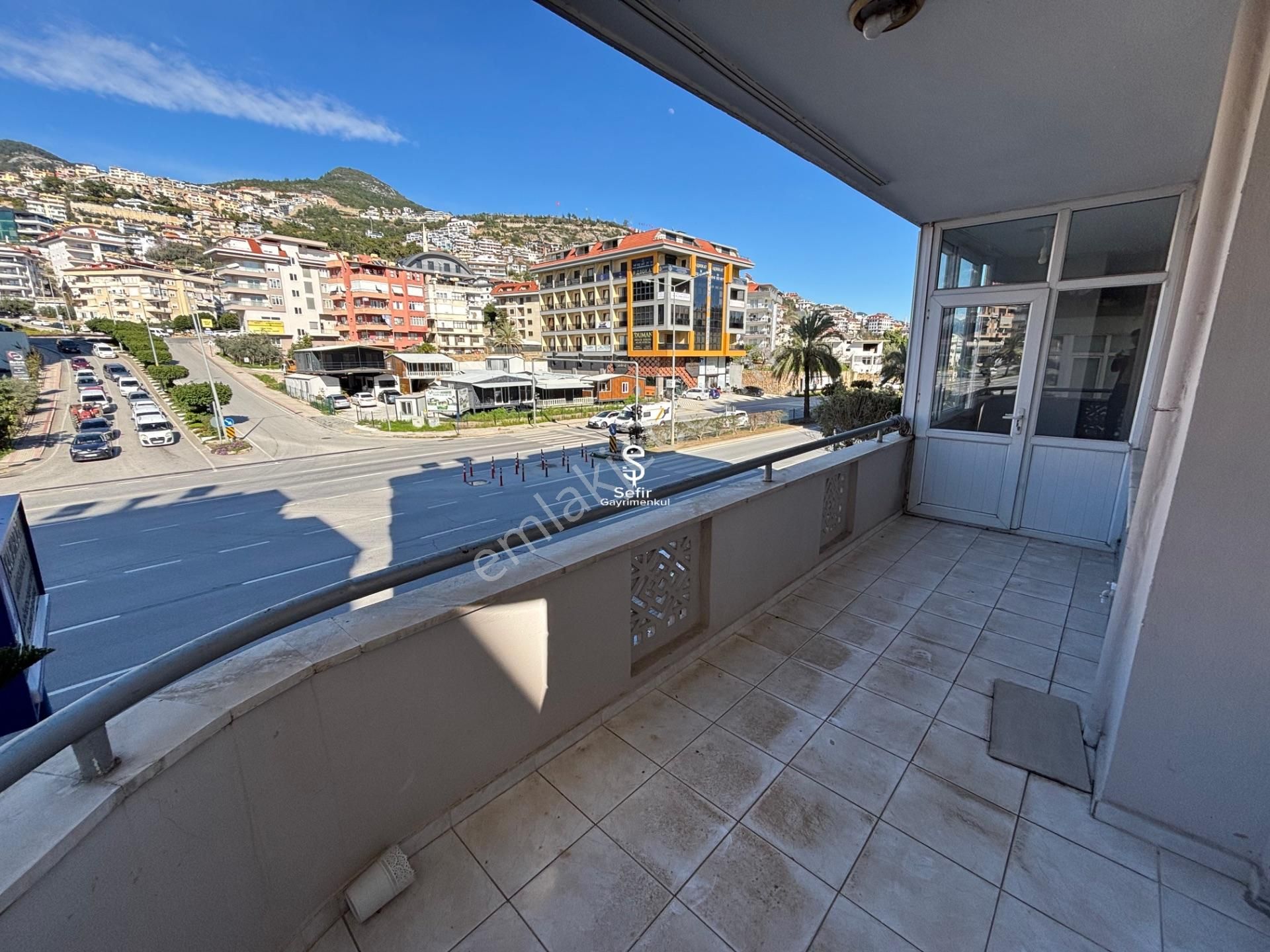 Alanya Hacet'te 3+1 Ayrı Mutfak Geniş Kiralık Daire - Görsel 4