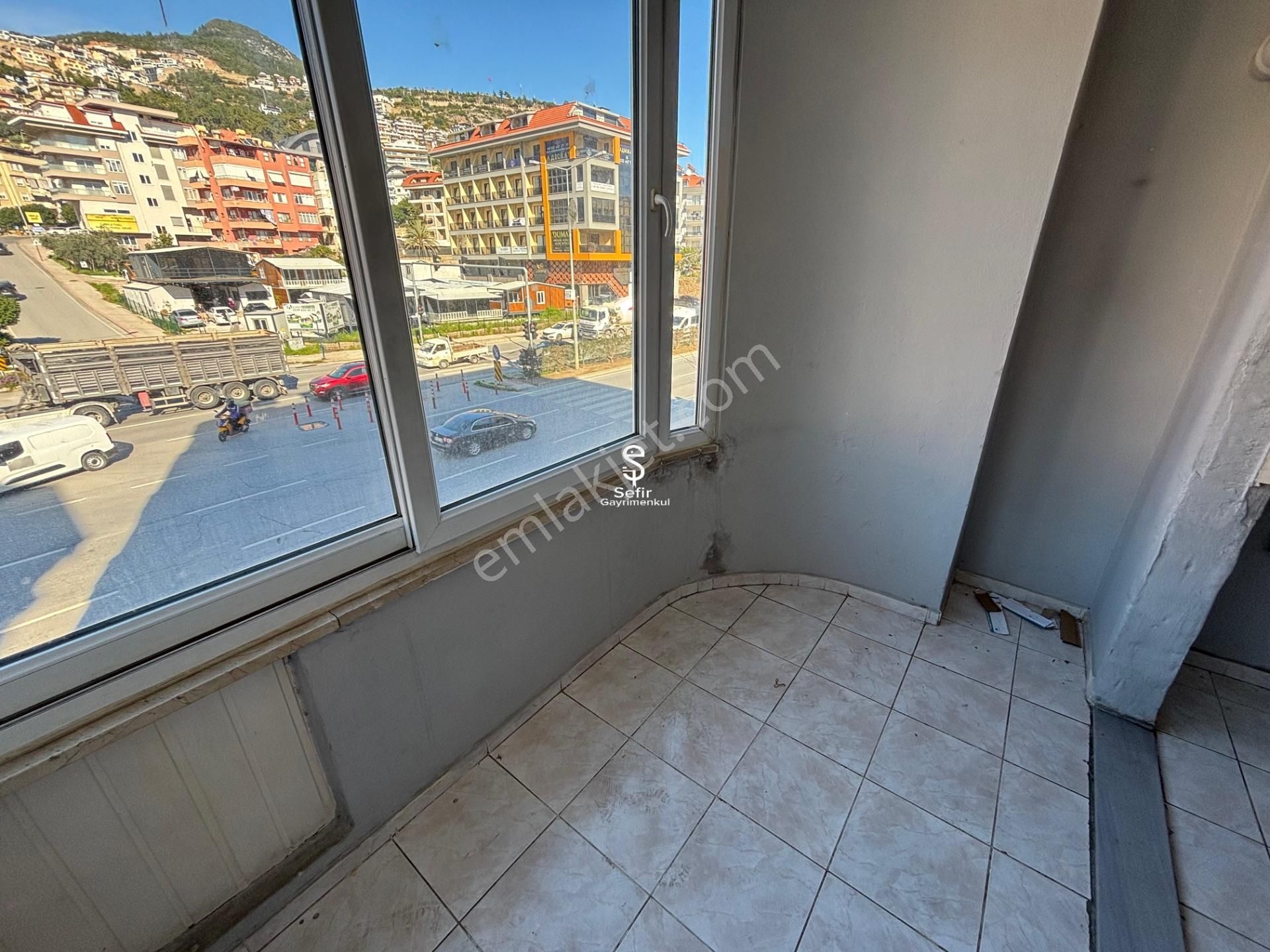 Alanya Hacet'te 3+1 Ayrı Mutfak Geniş Kiralık Daire - Görsel 9