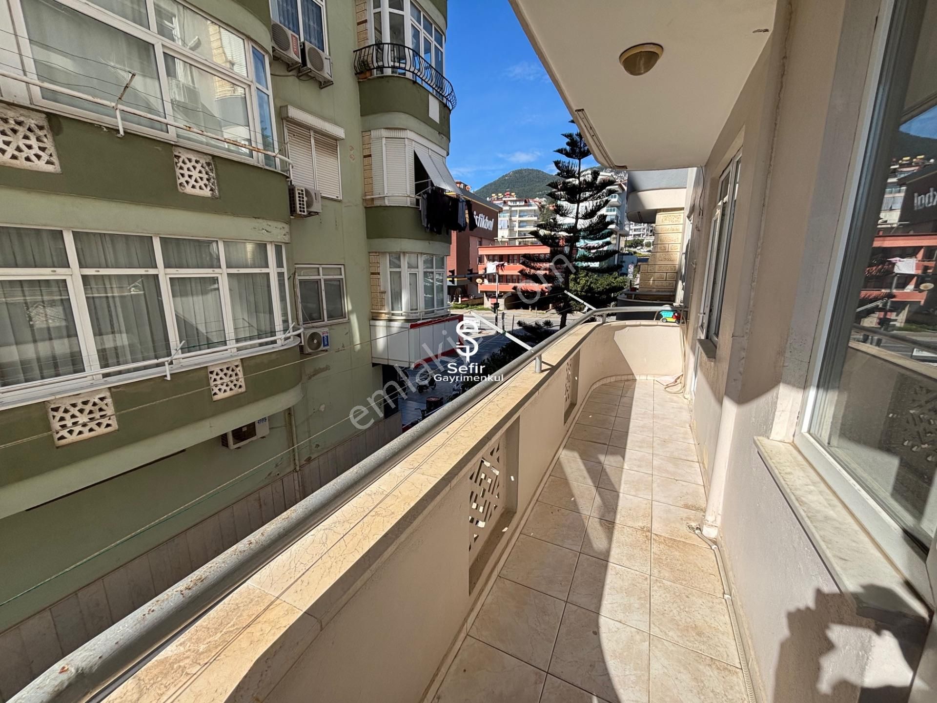 Alanya Hacet'te 3+1 Ayrı Mutfak Geniş Kiralık Daire - Görsel 14