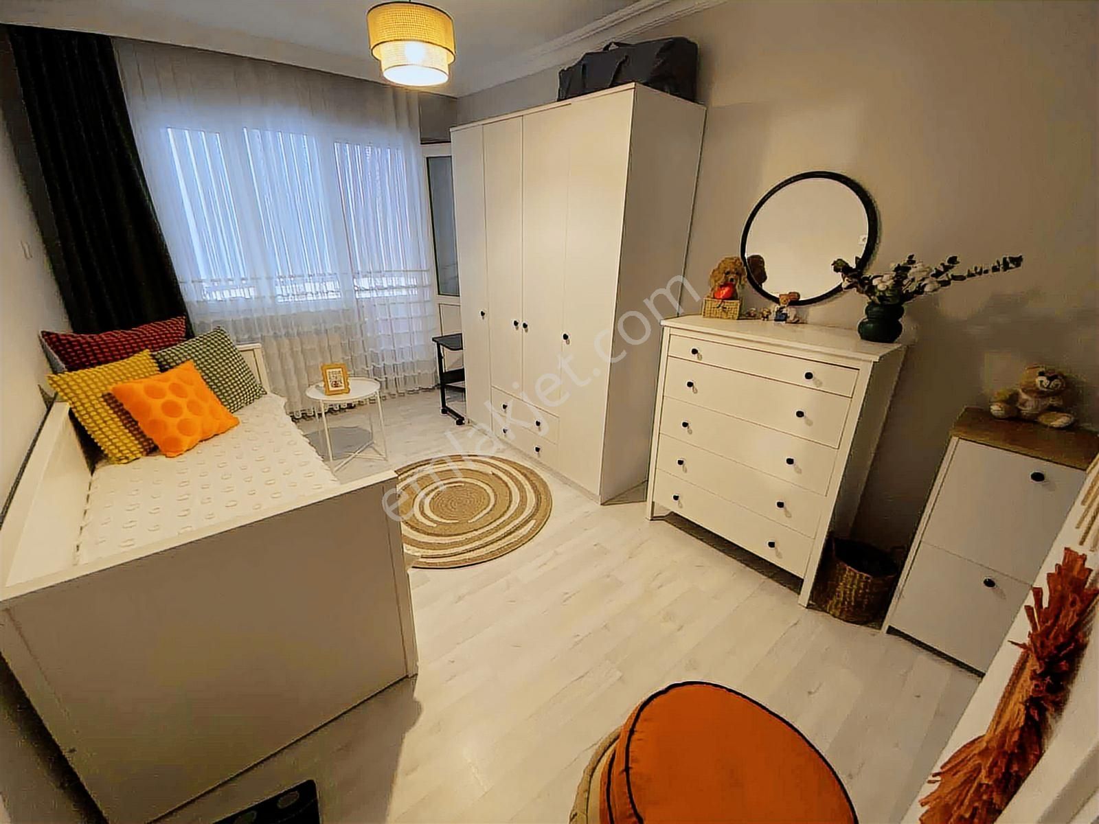 Dağlı !gayrimenkul'den 2+1 Cadde Üzeri Merkezi Konumda Daire - Görsel 2