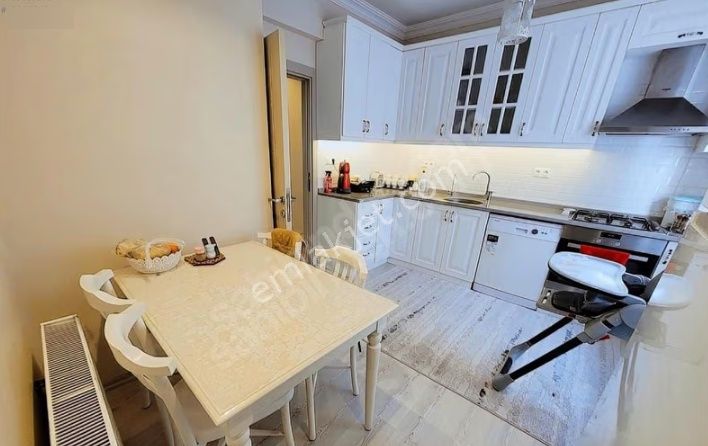 Gülsultan Emlak ' Tan Tekirdağ Süleymanpaşa Çarşı Merkezde Satılık 3+1 Daire - Görsel 9