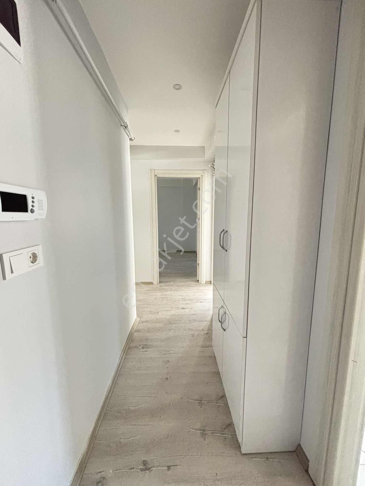 Akkaya İnşaattan Cemal Gürselde Y.giriş Kapalı Balkon 2+1 - Görsel 7