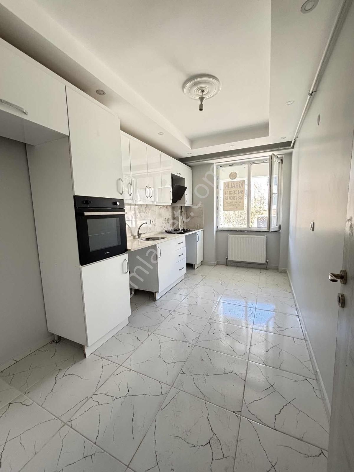 Akkaya İnşaattan Cemal Gürselde Y.giriş Kapalı Balkon 2+1 - Görsel 10