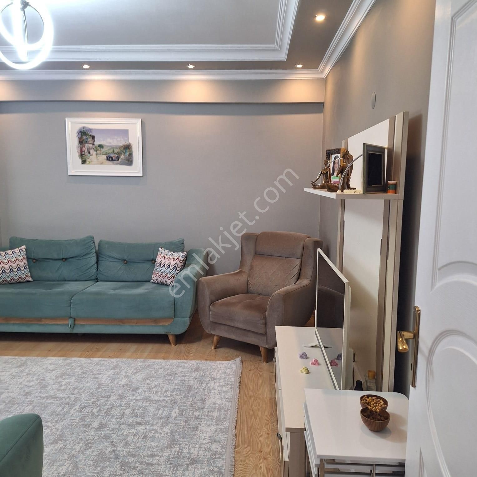 Araz Gayrimenkul Zübeyde Hanım Mah.satılık 1 Kat Daire - Görsel 5