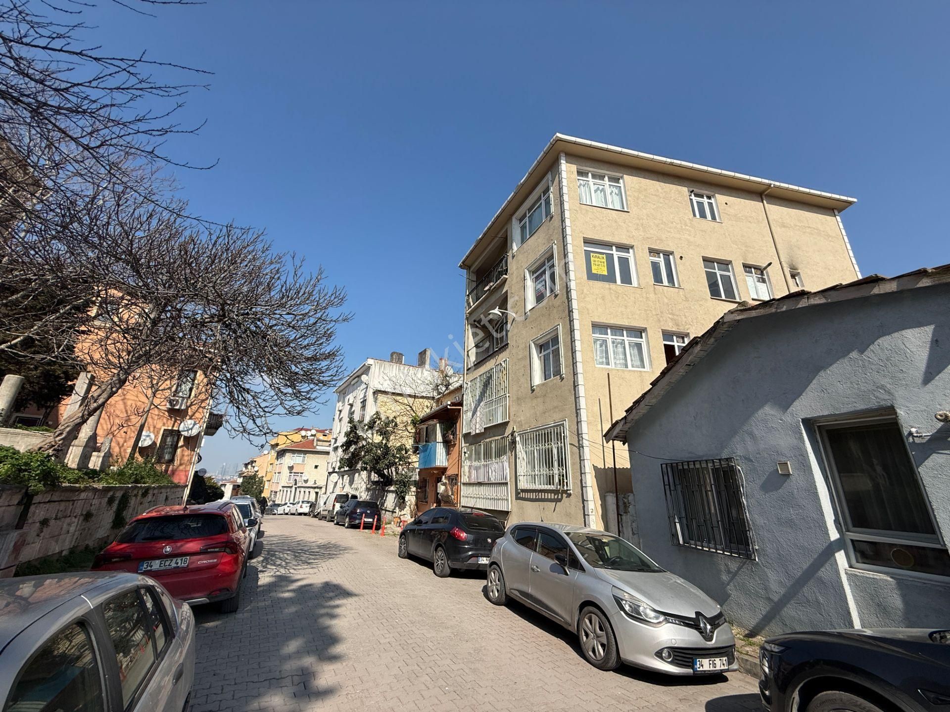 Yankı'dan Ahmediye Mahallesinde 75 M2 Kiralık Ara Kat 2+1 Daire