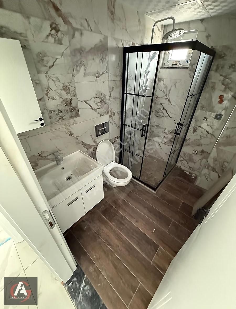 Faruk Arısandan Denize Çok Yakın İskanlı Ve Kullanışlı 2+1 Daire - Görsel 13