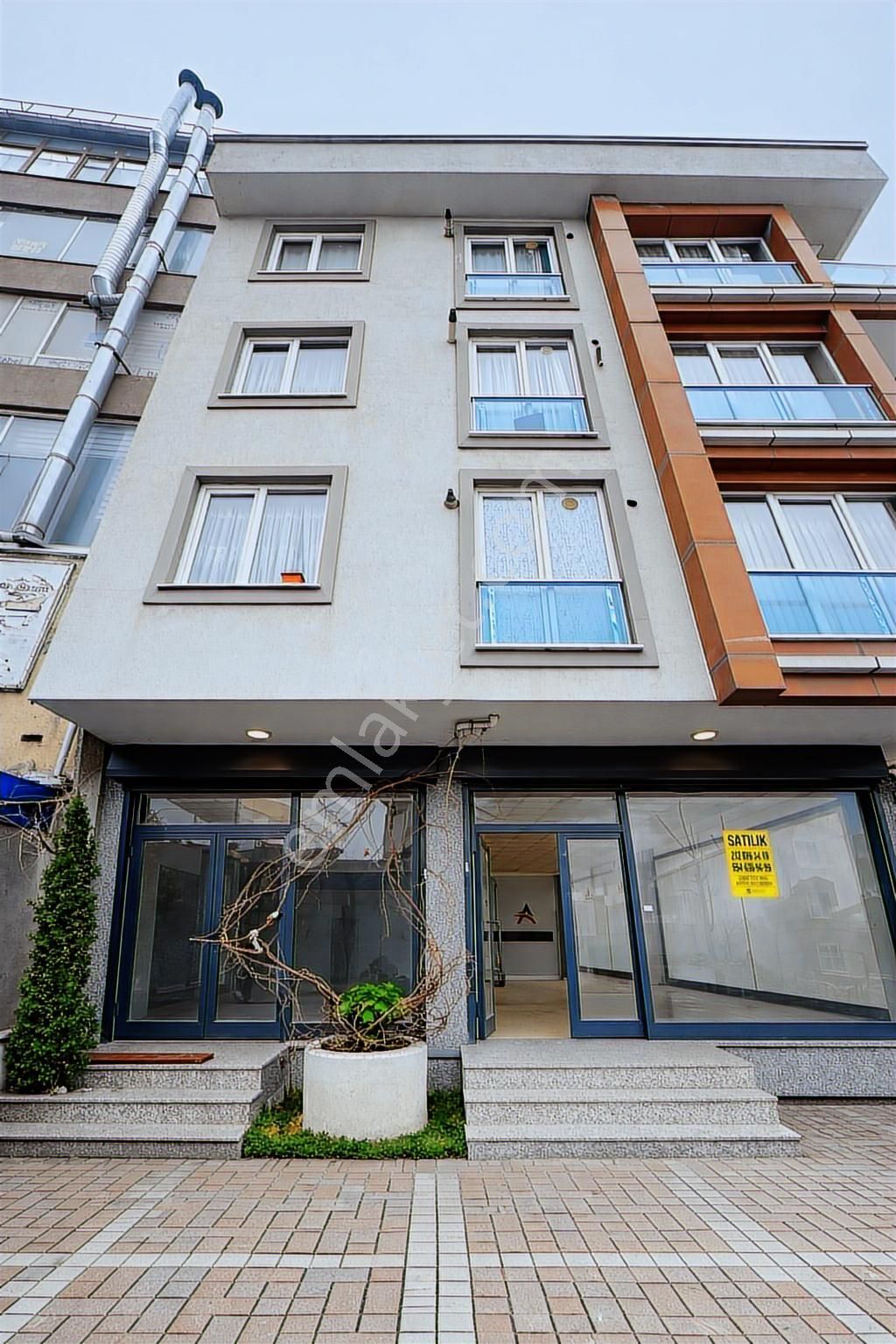 Güzel City'den Yakuplu Merkezde Cadde Üzeri Satılık Dükkan