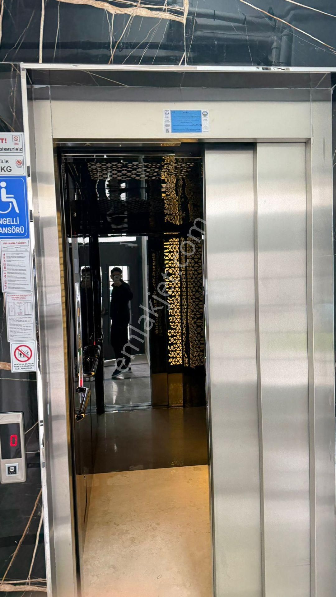 Müslüm Emlaktan Avcılar Ambarlıda Kiralık Sıfır 1+1daire - Görsel 8