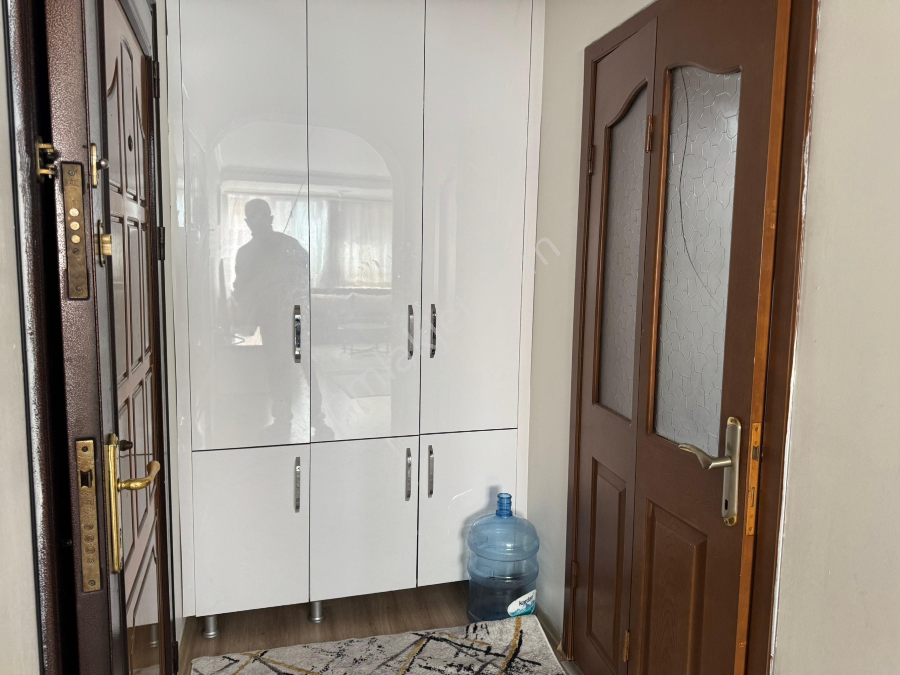 Manisa’ Da Şehrin Merkezi’ Nde Geniş Ve Asansörlü Ara Kat Dairemiz - Görsel 10