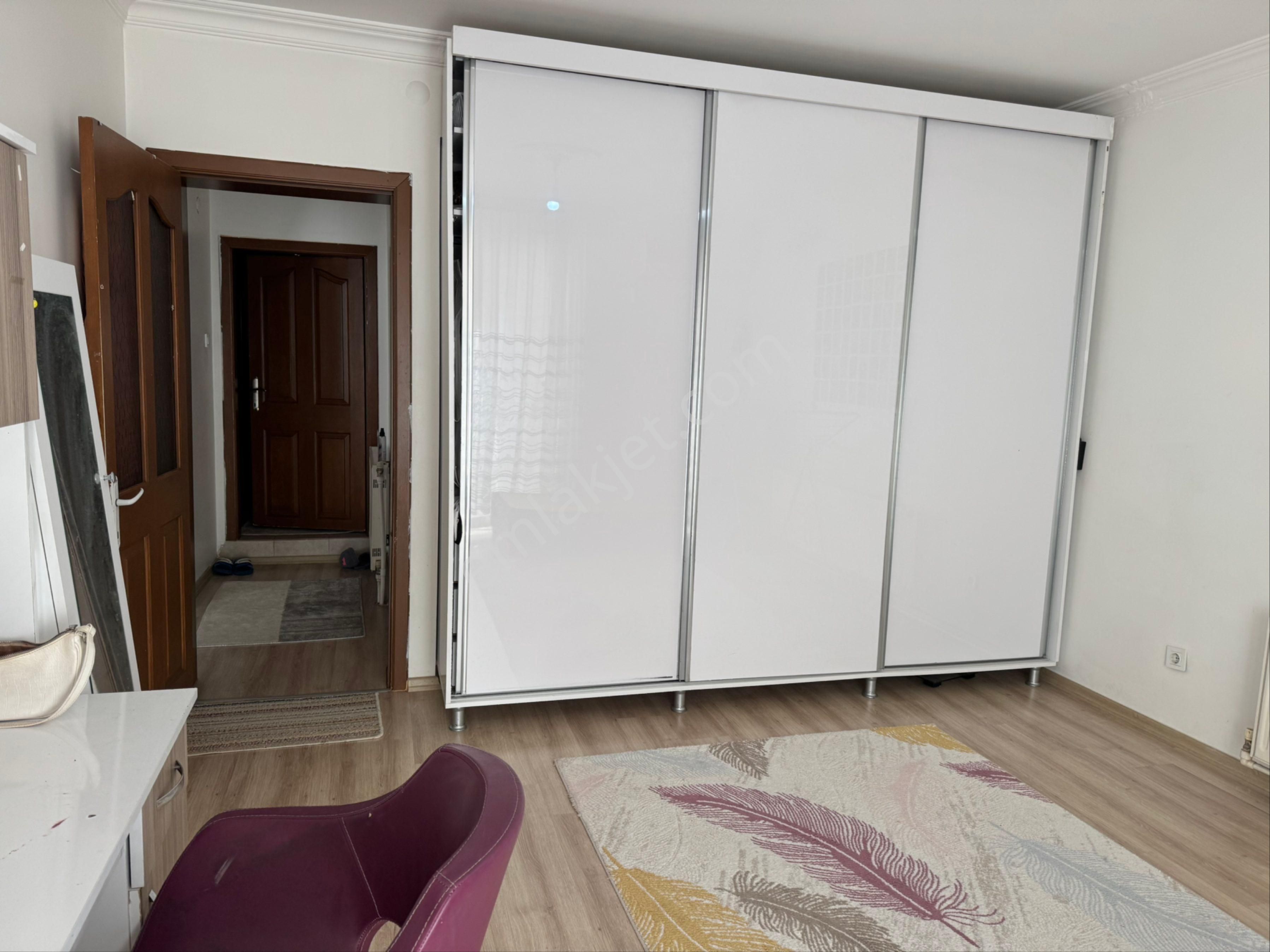 Manisa’ Da Şehrin Merkezi’ Nde Geniş Ve Asansörlü Ara Kat Dairemiz - Görsel 28