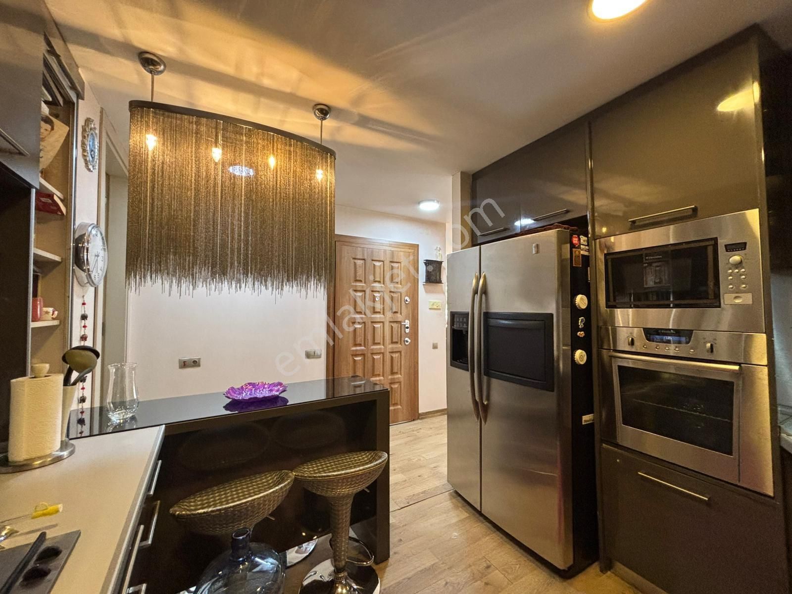 Alsancak Gündoğdu Meydanı Yakını Lüks Eşyalı 3+1 Kiralık Daire - Görsel 11