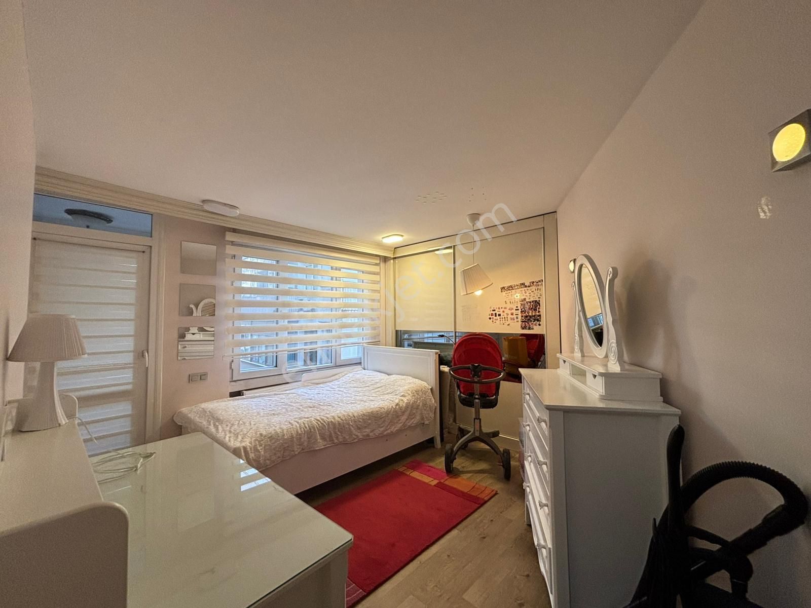 Alsancak Gündoğdu Meydanı Yakını Lüks Eşyalı 3+1 Kiralık Daire - Görsel 19