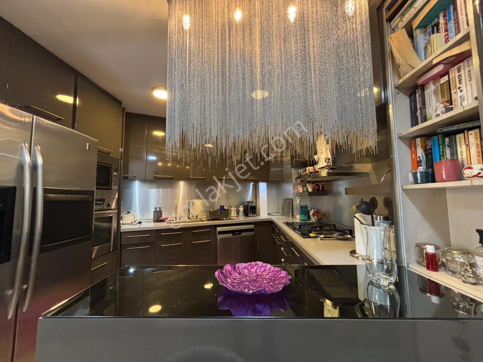 Alsancak Gündoğdu Meydanı Yakını Lüks Eşyalı 3+1 Kiralık Daire - Görsel 5