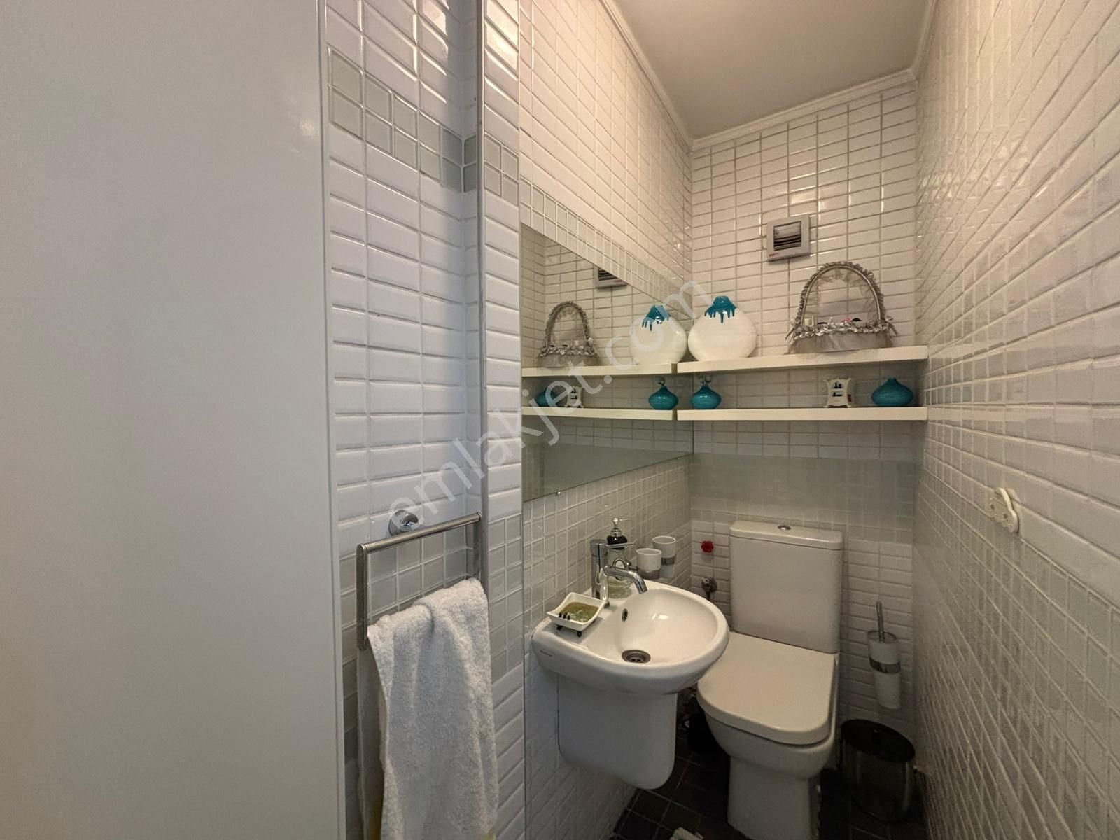 Alsancak Gündoğdu Meydanı Yakını Lüks Eşyalı 3+1 Kiralık Daire - Görsel 22