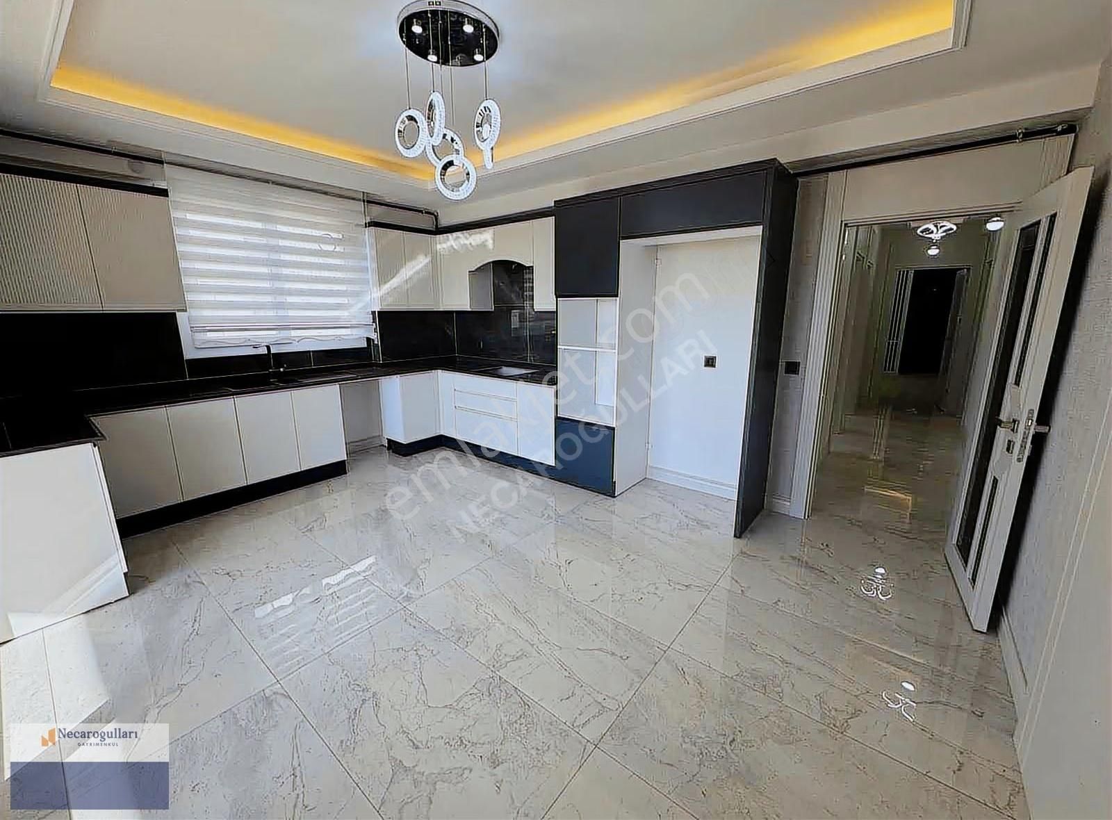 Necaroğullarından Cezaevi Karşısı Oturmaya Hazır Lüks Daire - Görsel 24