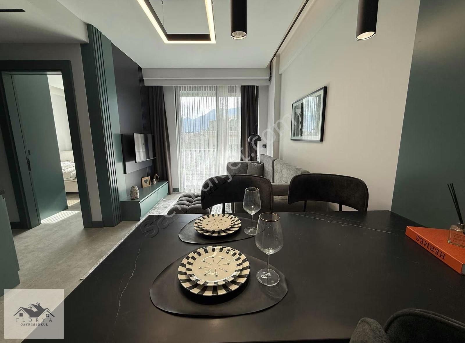 Kınıklıda Ultra Lüks Havuzlu 1+1 Yerden Isıtma Sıfır - Görsel 14