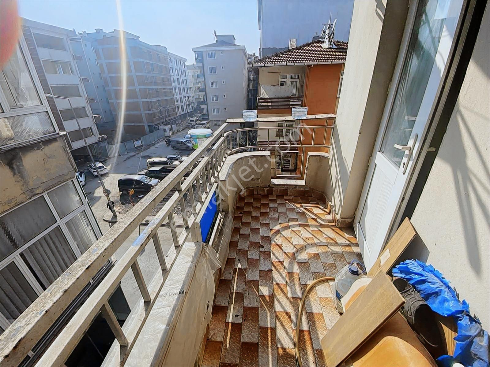 Bahçelievler Camlıkahve İski Yakını 3.kat 3+1 Ön Cephe - Görsel 4