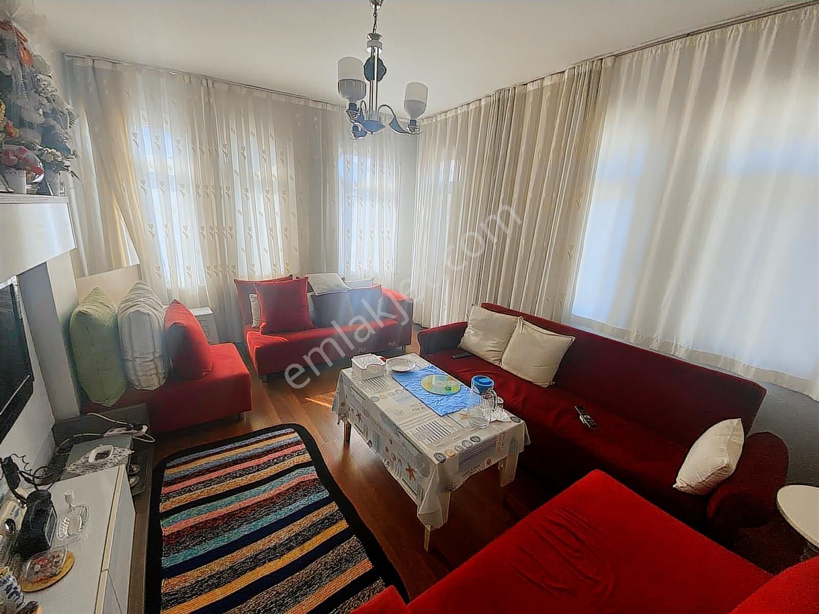 Bahçelievler Camlıkahve İski Yakını 3.kat 3+1 Ön Cephe - Görsel 2