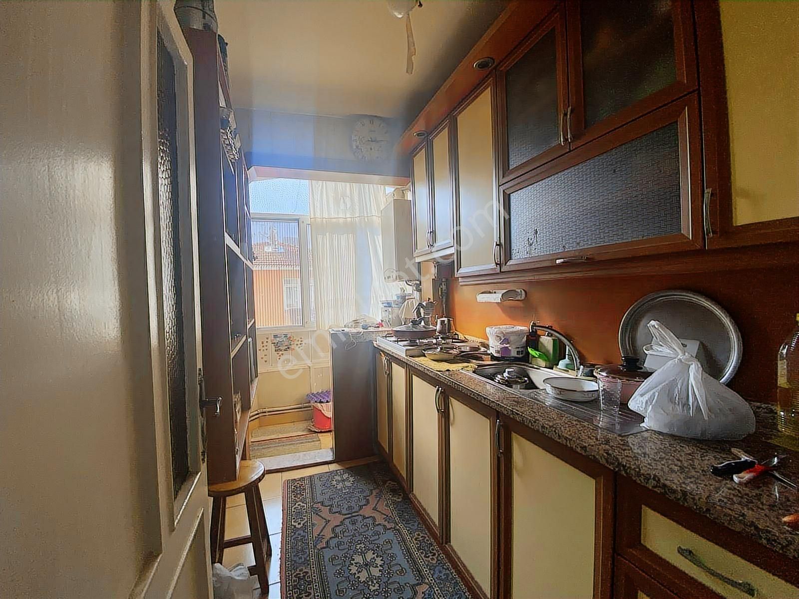 Bahçelievler Camlıkahve İski Yakını 3.kat 3+1 Ön Cephe - Görsel 13