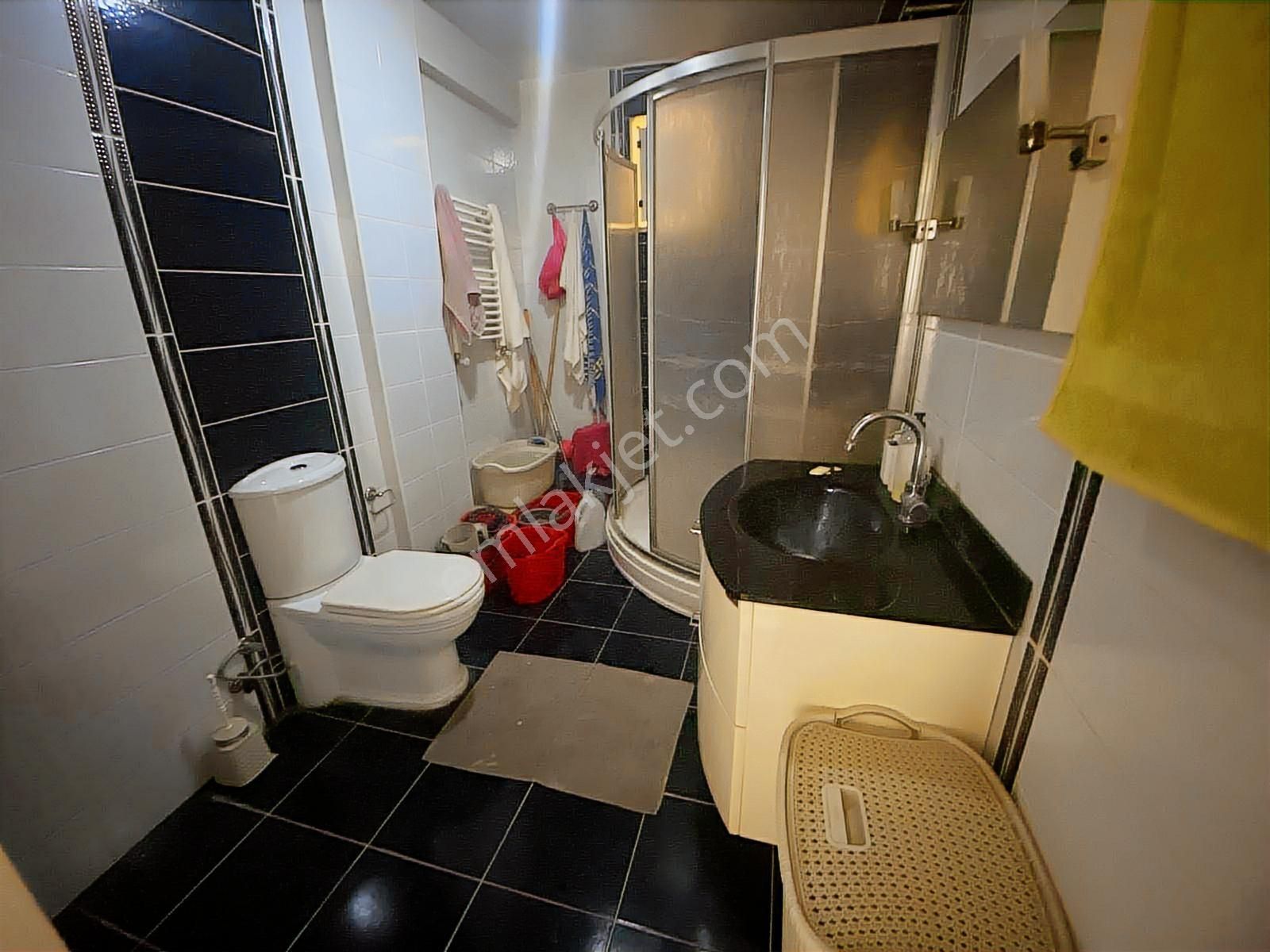 Bahçelievler Camlıkahve İski Yakını 3.kat 3+1 Ön Cephe - Görsel 14