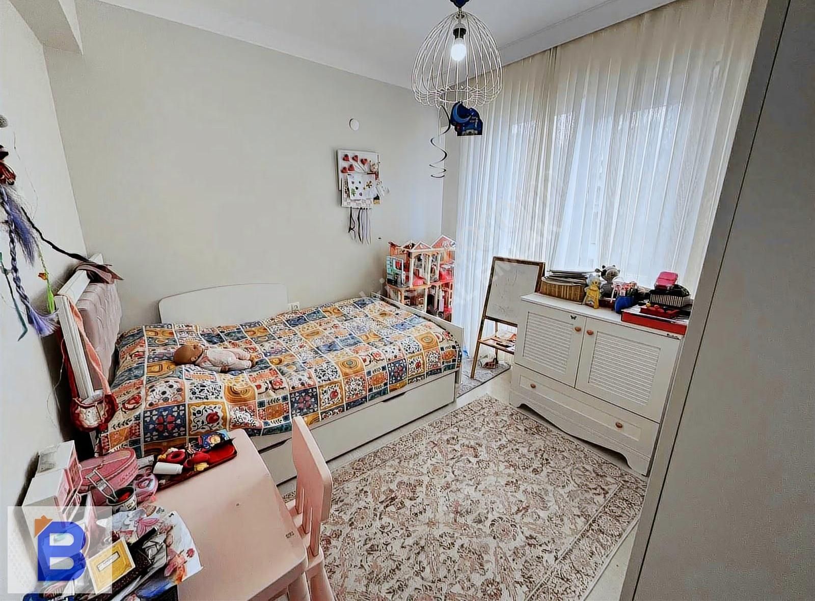 Bulut Emlak;ful Kredili Cağaloğluna 3 Sokak Fırsat 3+1 Daire - Görsel 12