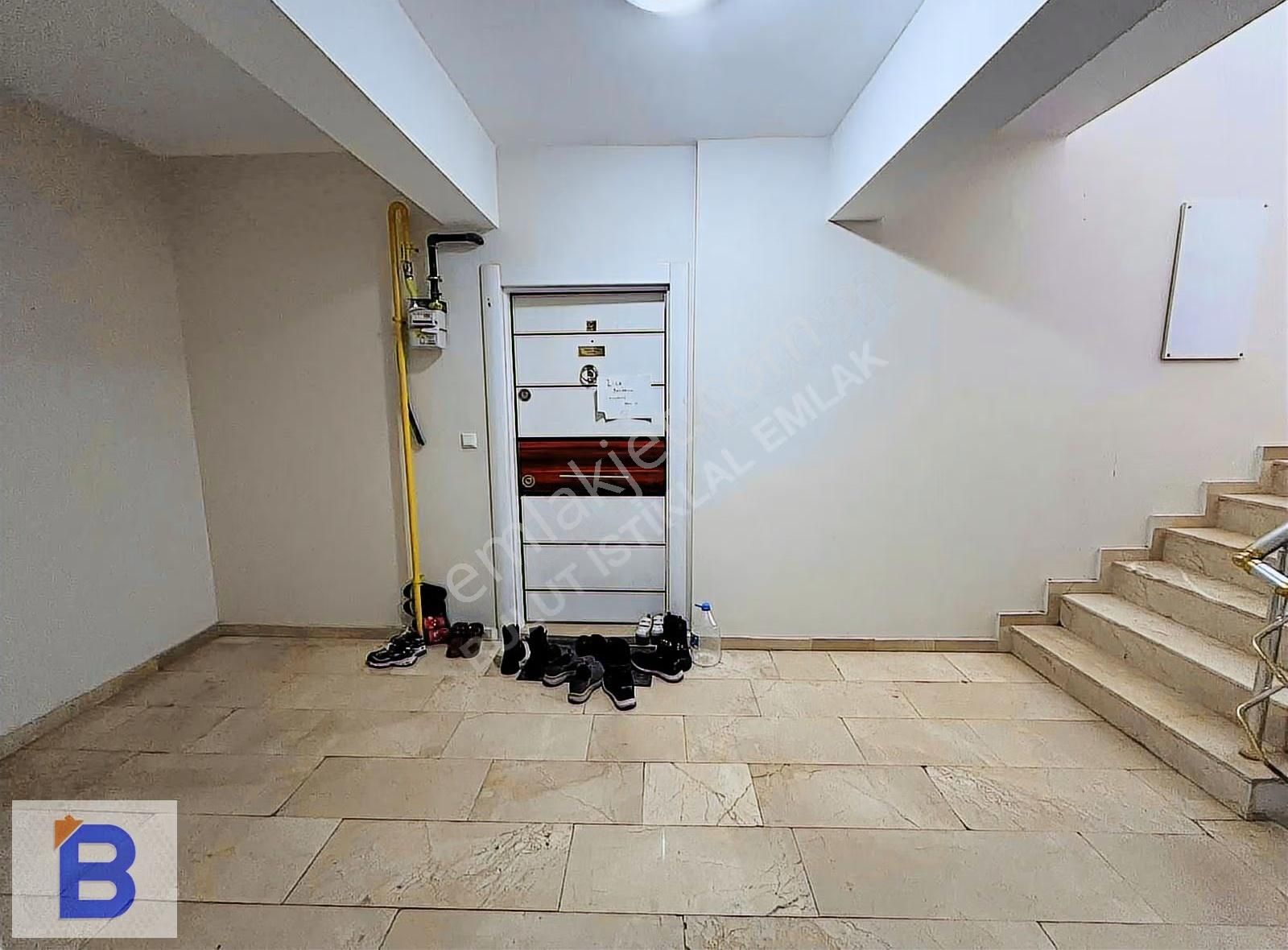 Bulut Emlak;ful Kredili Cağaloğluna 3 Sokak Fırsat 3+1 Daire - Görsel 5